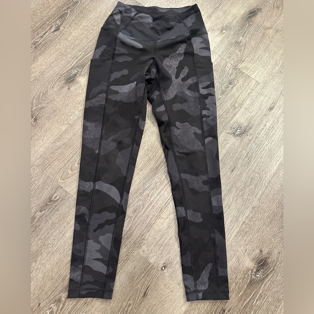Women’s camo The North Face leggings